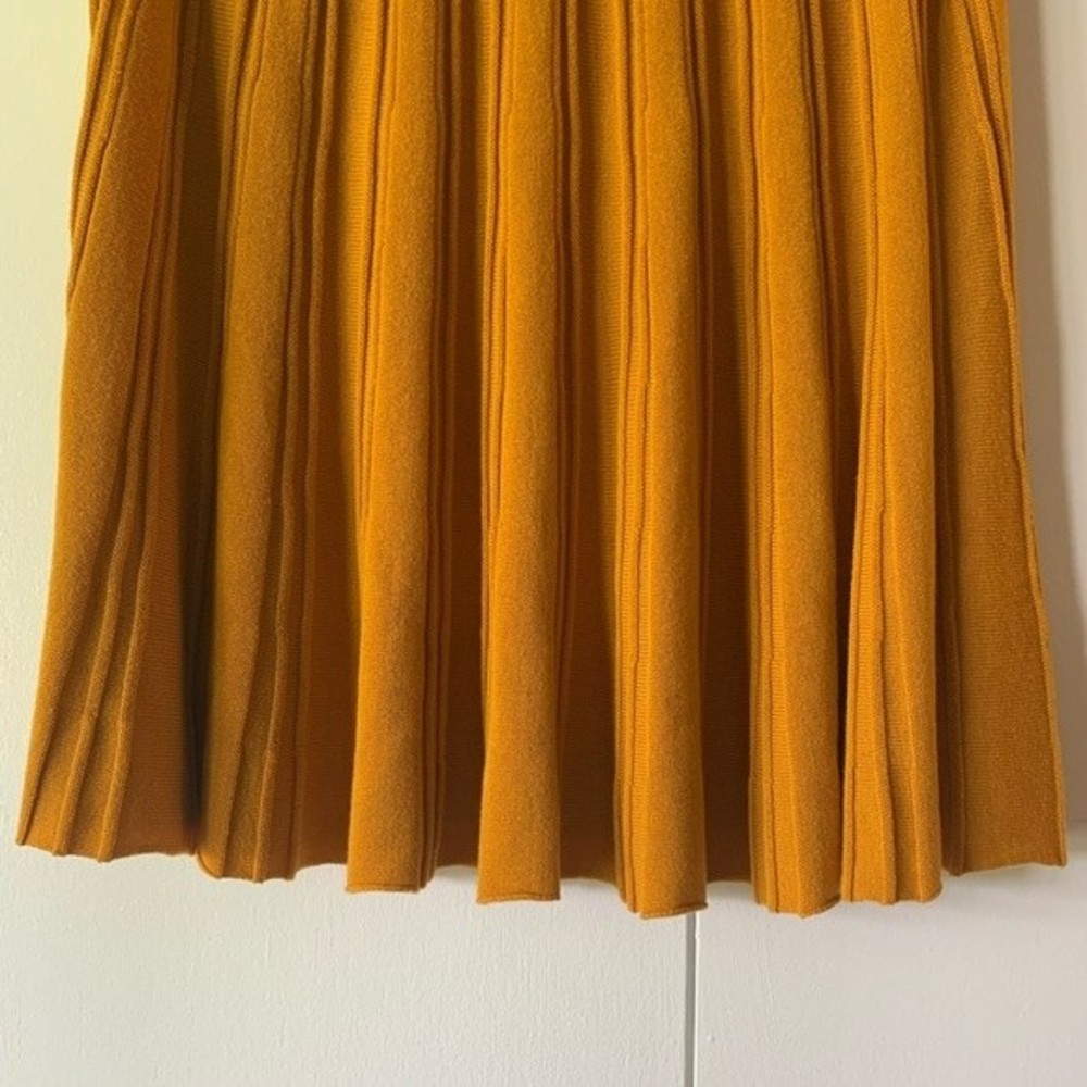 Torrid Mustard Yellow Sweater Knit Fluted Skater Dress Size:1X - Picture 7 of 8